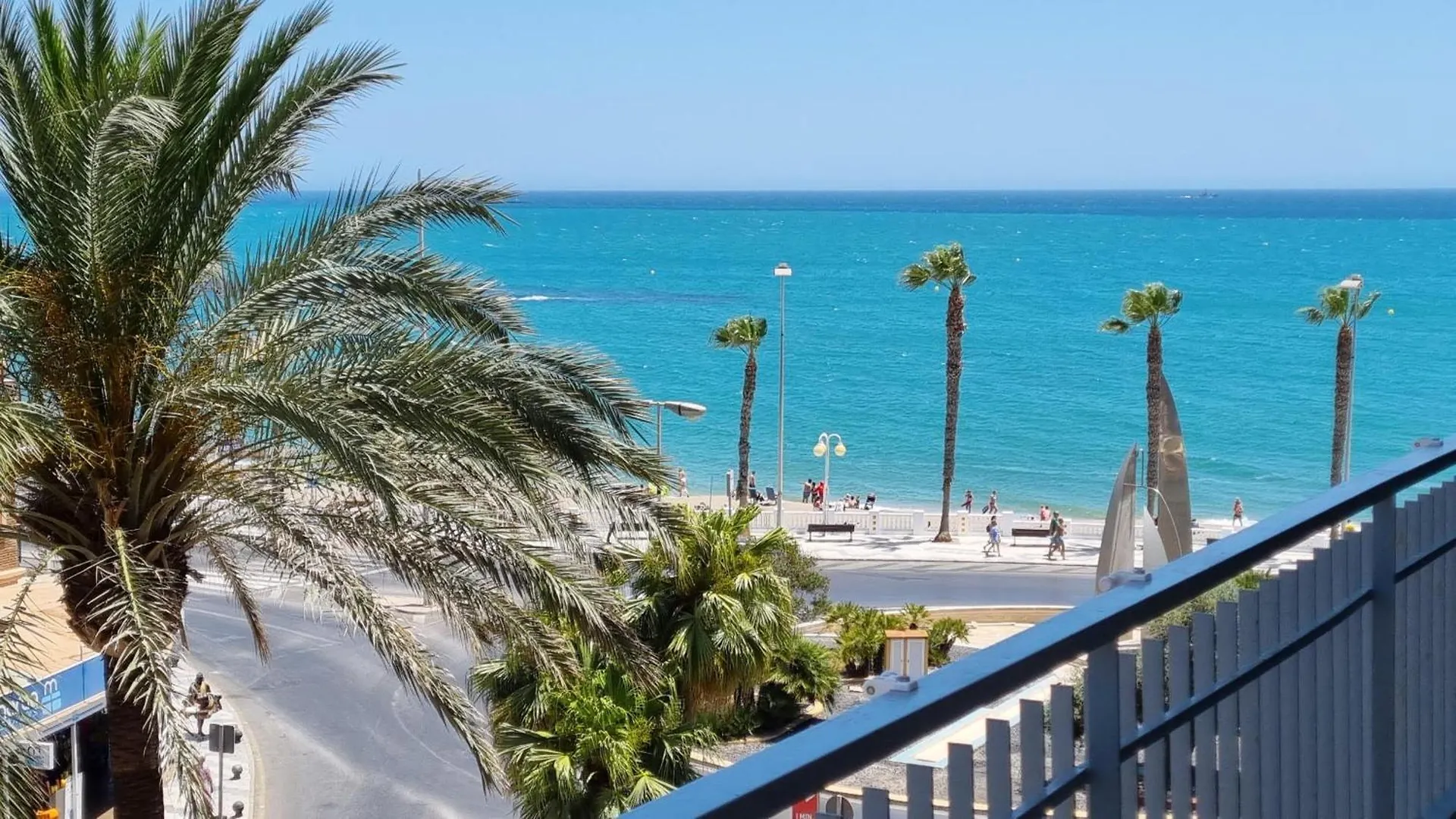 아파트 Maite Blue Beachfront 베날마데나코스타