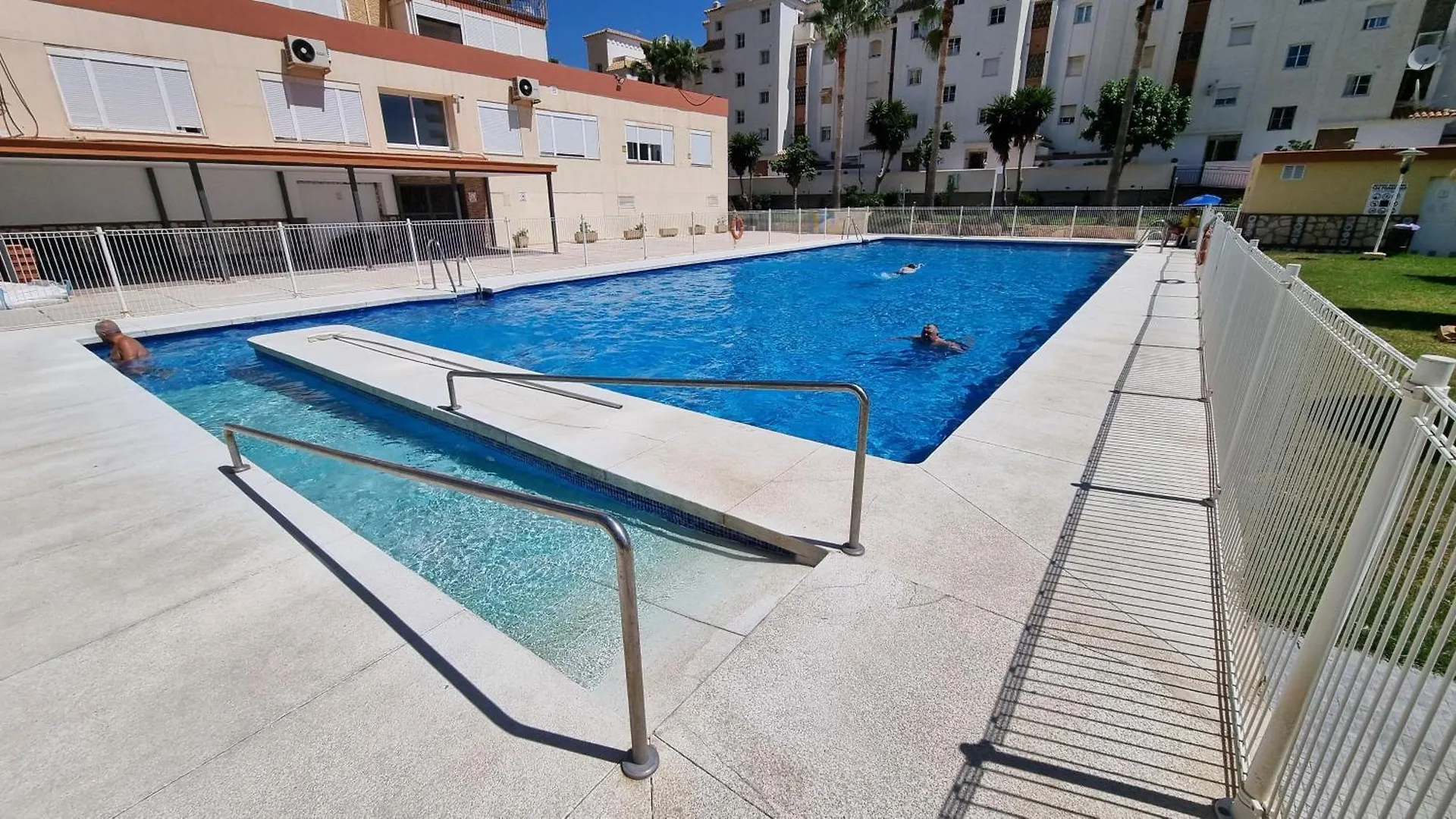 Maite Blue Beachfront Benalmádena 0*,  İspanya